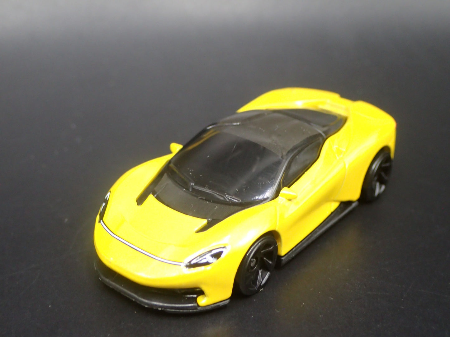 2022-2025 AUTOMOBILI PININFARINA BATTISTA SUPER CAR 1:64 SCALE DIECAST MODEL CAR