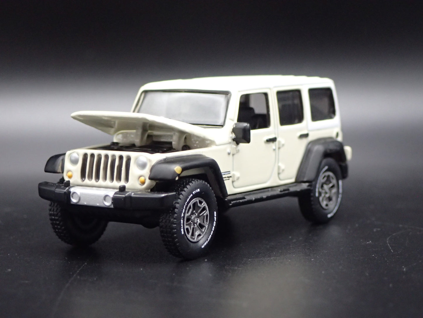 2006-2018 JEEP WRANGLER UNLIMITED JK SPORT 4 DOOR 1:64 SCALE DIECAST MODEL CAR