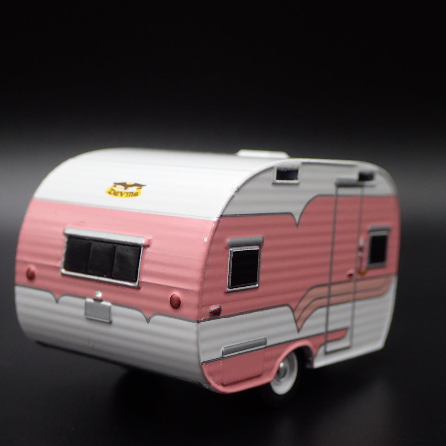 1958 58 CATOLAC DEVILLE TRAVEL TRAILER CAMPER 1:64 SCALE DIORAMA DIECAST MODEL