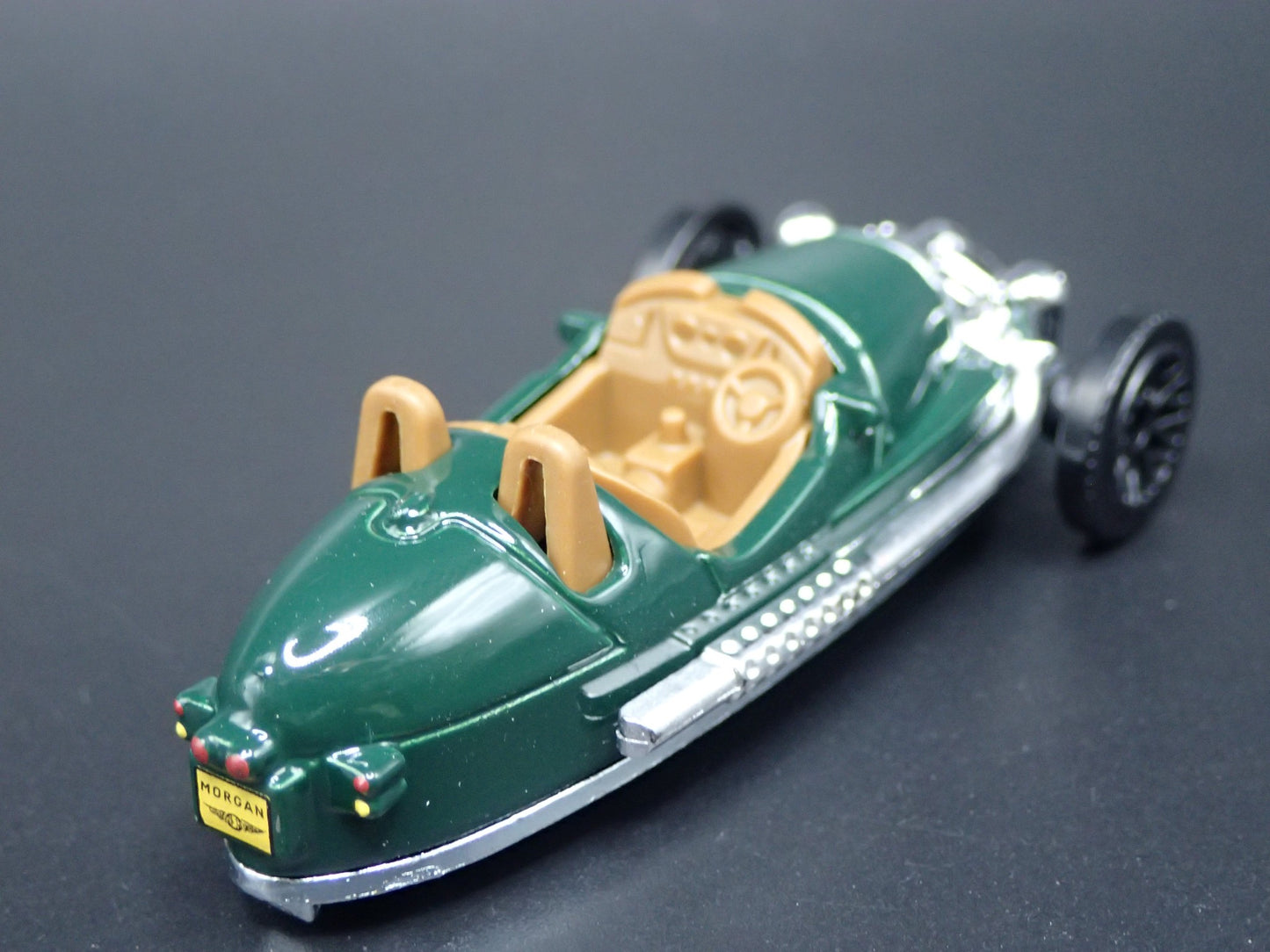 2022-2025 MORGAN 3 WHEELER GRN 1:64 SCALE COLLECTIBLE DIORAMA DIECAST MODEL CAR