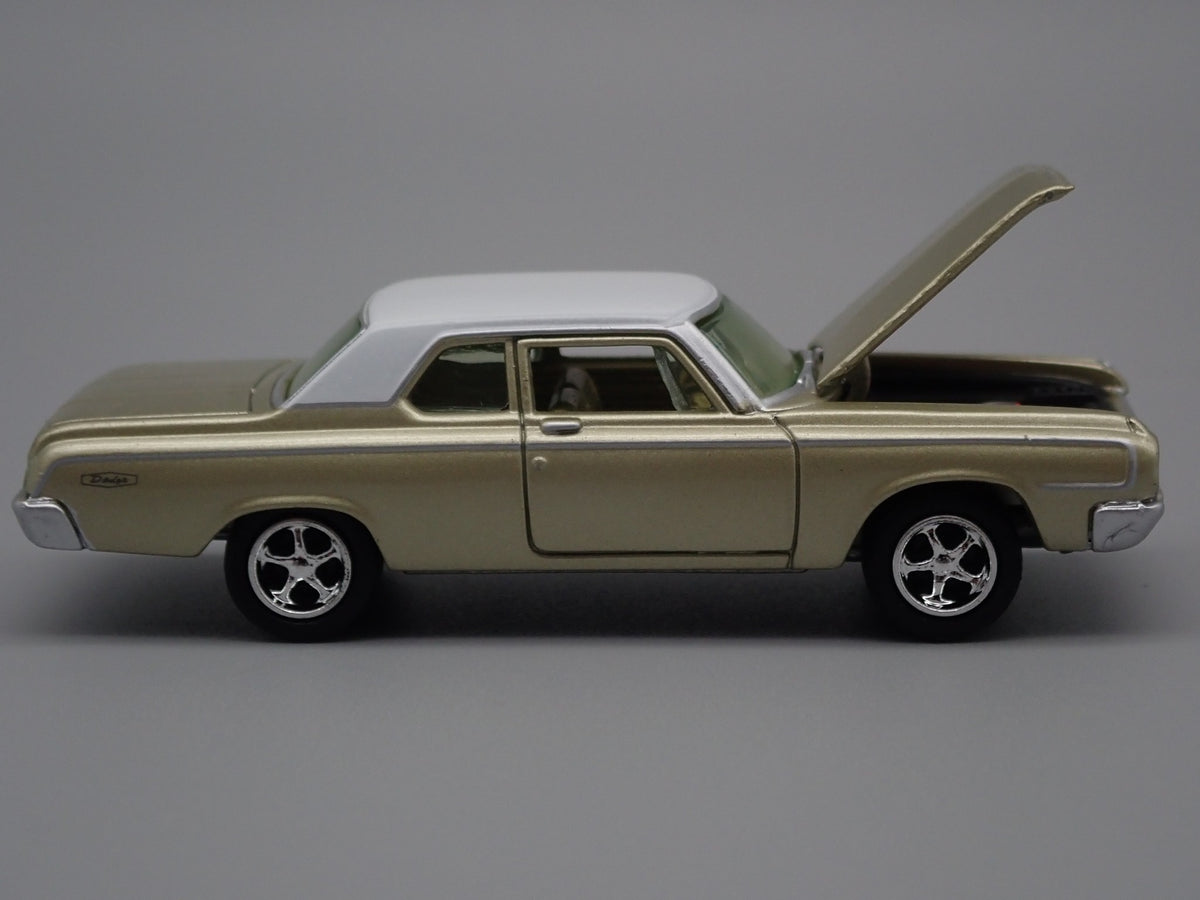 1964 64 DODGE 330 GOLD 1/64 SCALE COLLECTIBLE DIORAMA DIECAST MODEL CAR