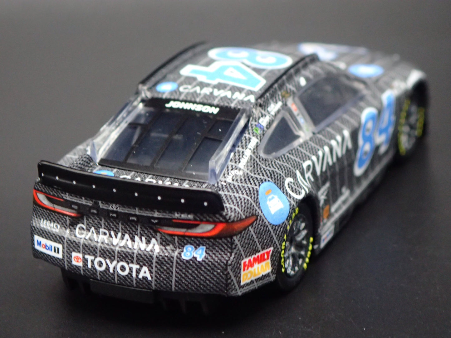 2025 25 TOYOTA CAMRY #84 JIMMIE JOHNSON CARVANA SHAQ NASCAR 1:64 DIECAST CAR