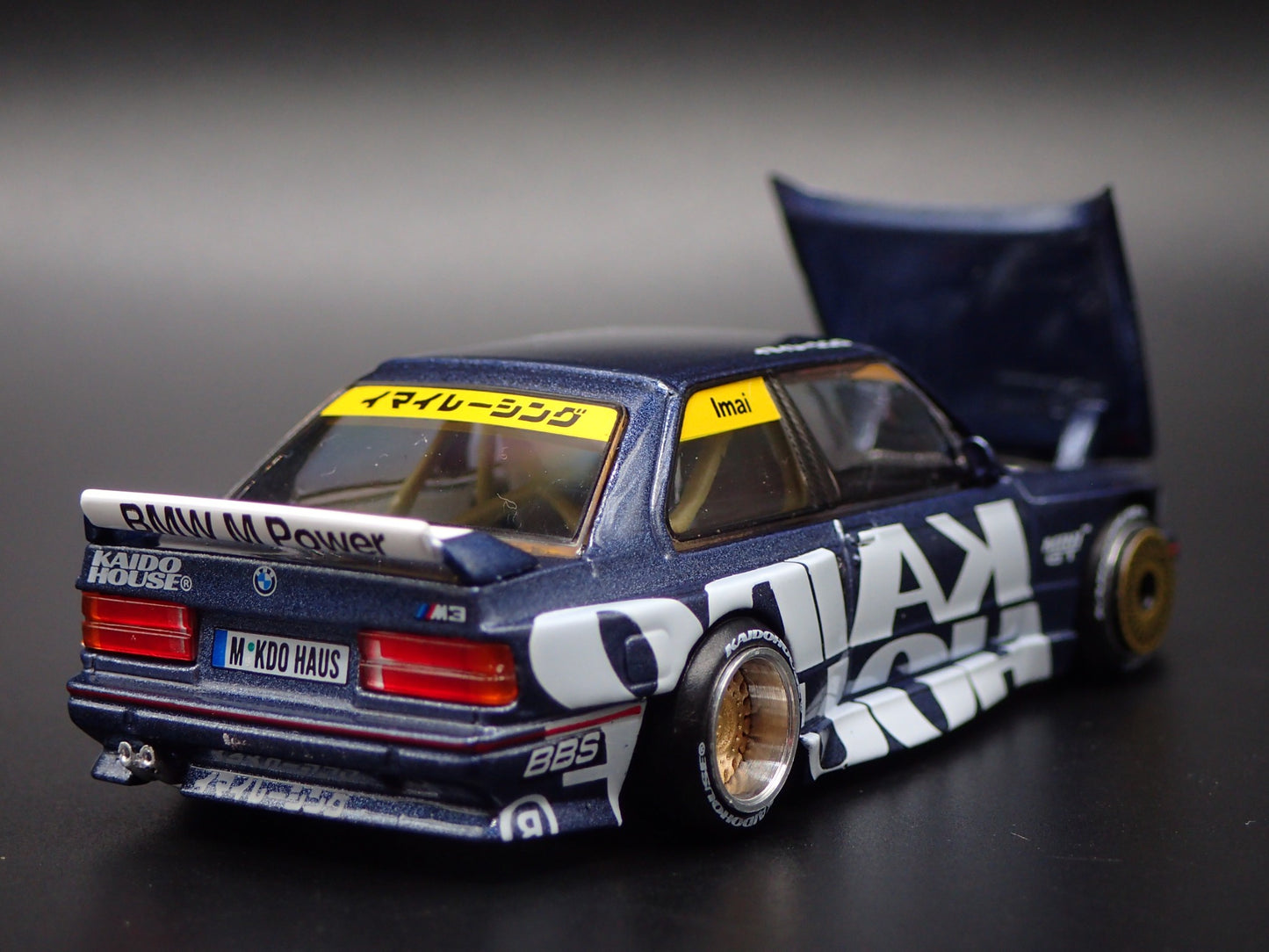 1986-1991 BMW M3 E30 KAIDO WORKS V1 1:64 SCALE COLLECTIBLE DIECAST MODEL CAR