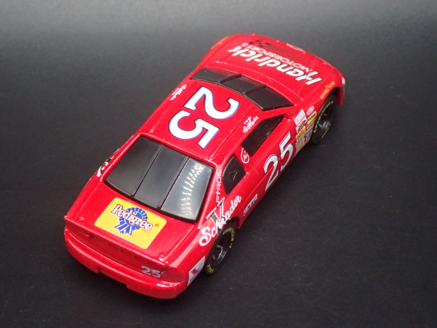 1995 CHEVY CHEVROLET MONTE CARLO 25 KEN SCHRADER NASCAR 1:64 DIECAST MODEL CAR