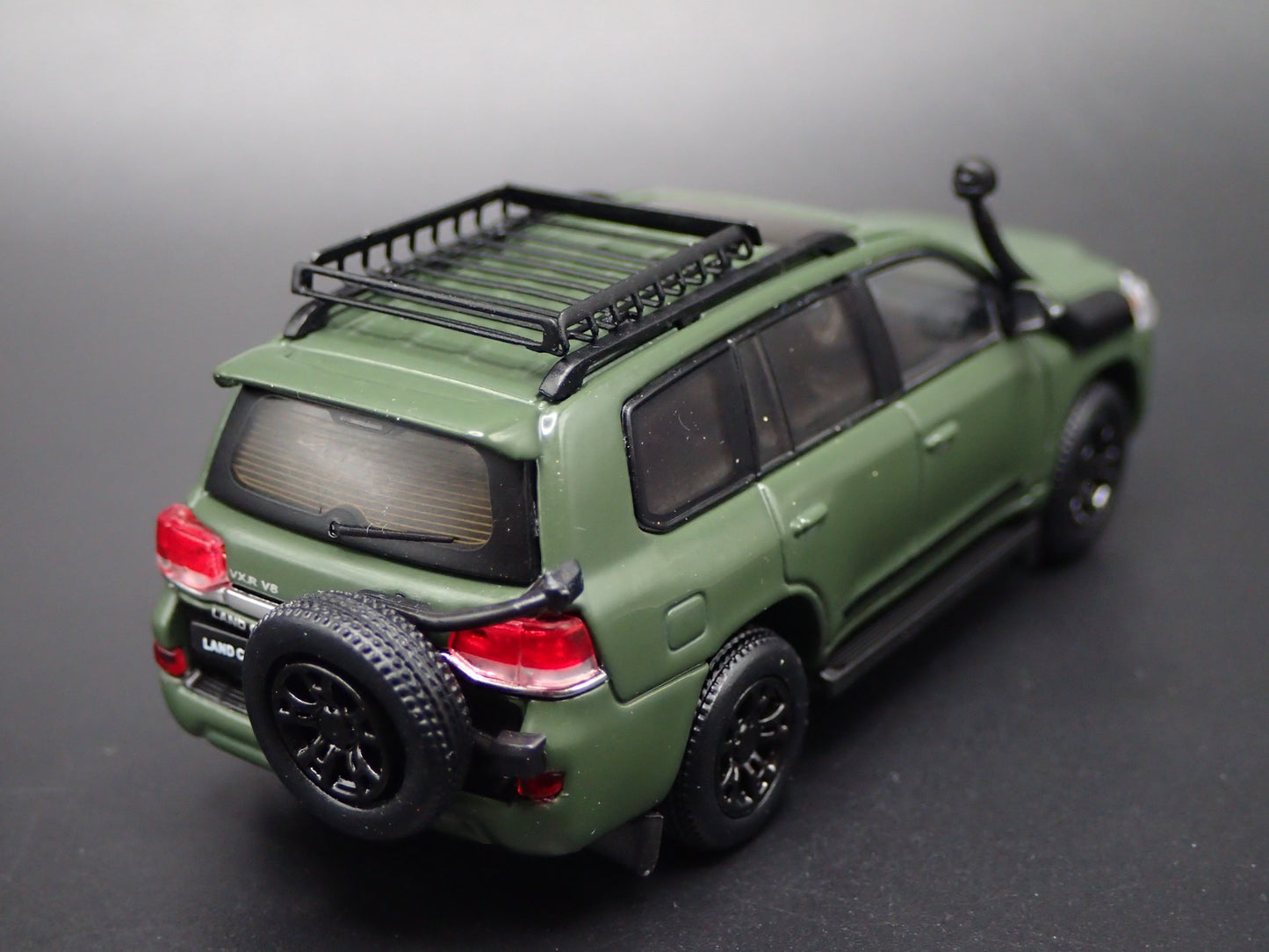 2008-2021 TOYOTA LAND CRUISER 200 SERIES GREEN 1/64 SCALE DIECAST MODEL CAR