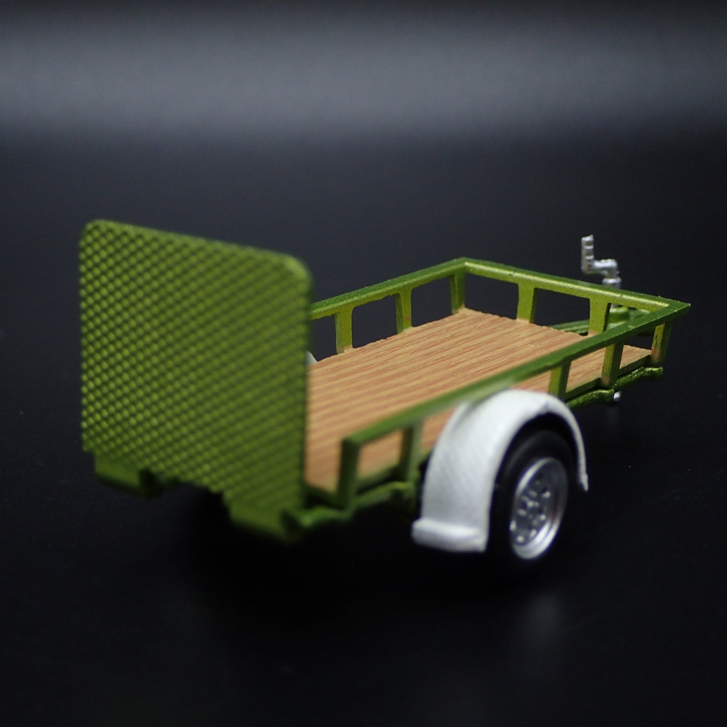 UTILITY TRAILER RUBBER TIRES with WORKING RAMPS 1:64 SCALE DIORAMA DIECAST MODEL