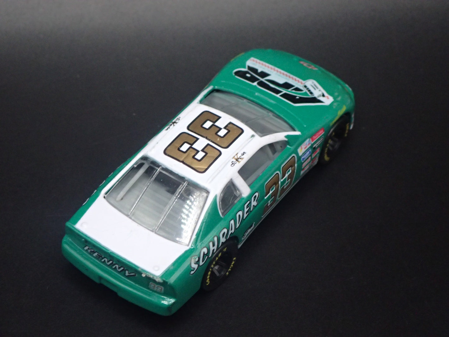 1997 CHEVY CHEVROLET MONTE CARLO 33 KEN SCHRADER NASCAR 1:64 DIECAST MODEL CAR