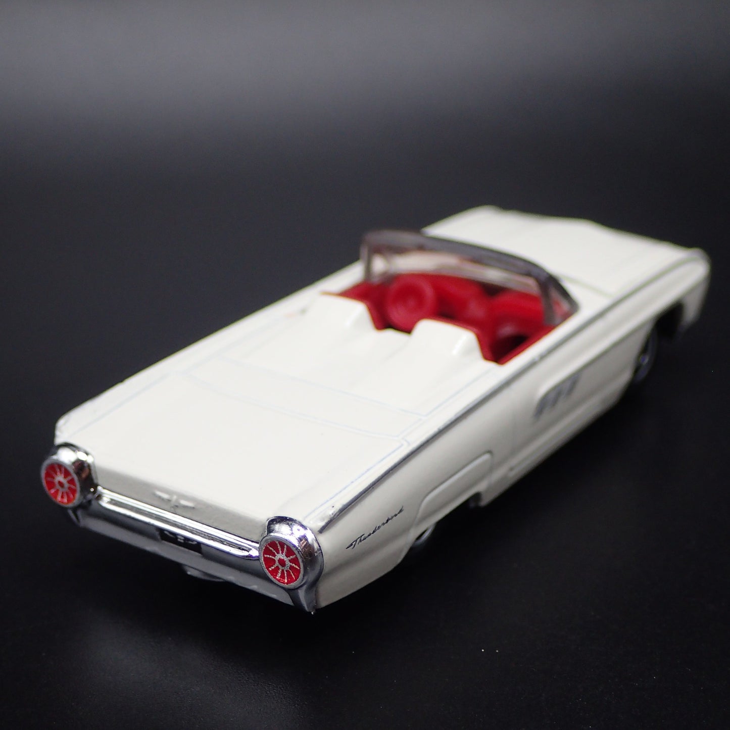 1963 FORD THUNDERBIRD TBIRD CONVERTIBLE 1:64 SCALE COLLECTIBLE DIECAST MODEL CAR