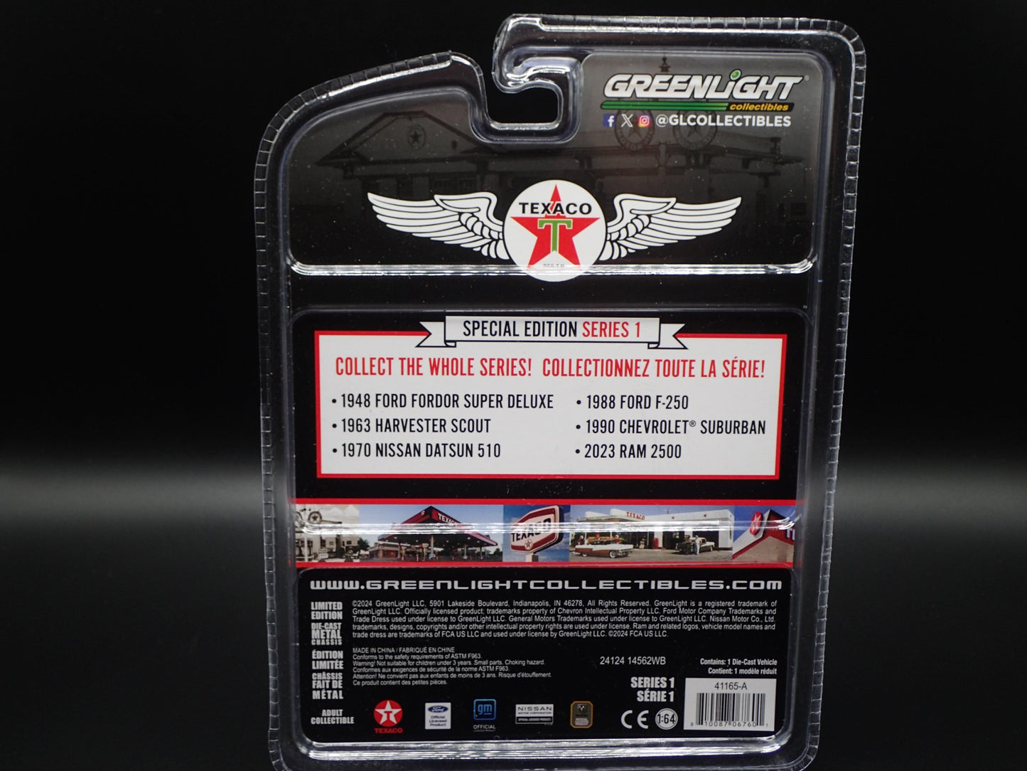 2025 GREENLIGHT RED GREEN MACHINE 1948 FORD FORDOR SUPER DELUXE TEXACO SERIES 1