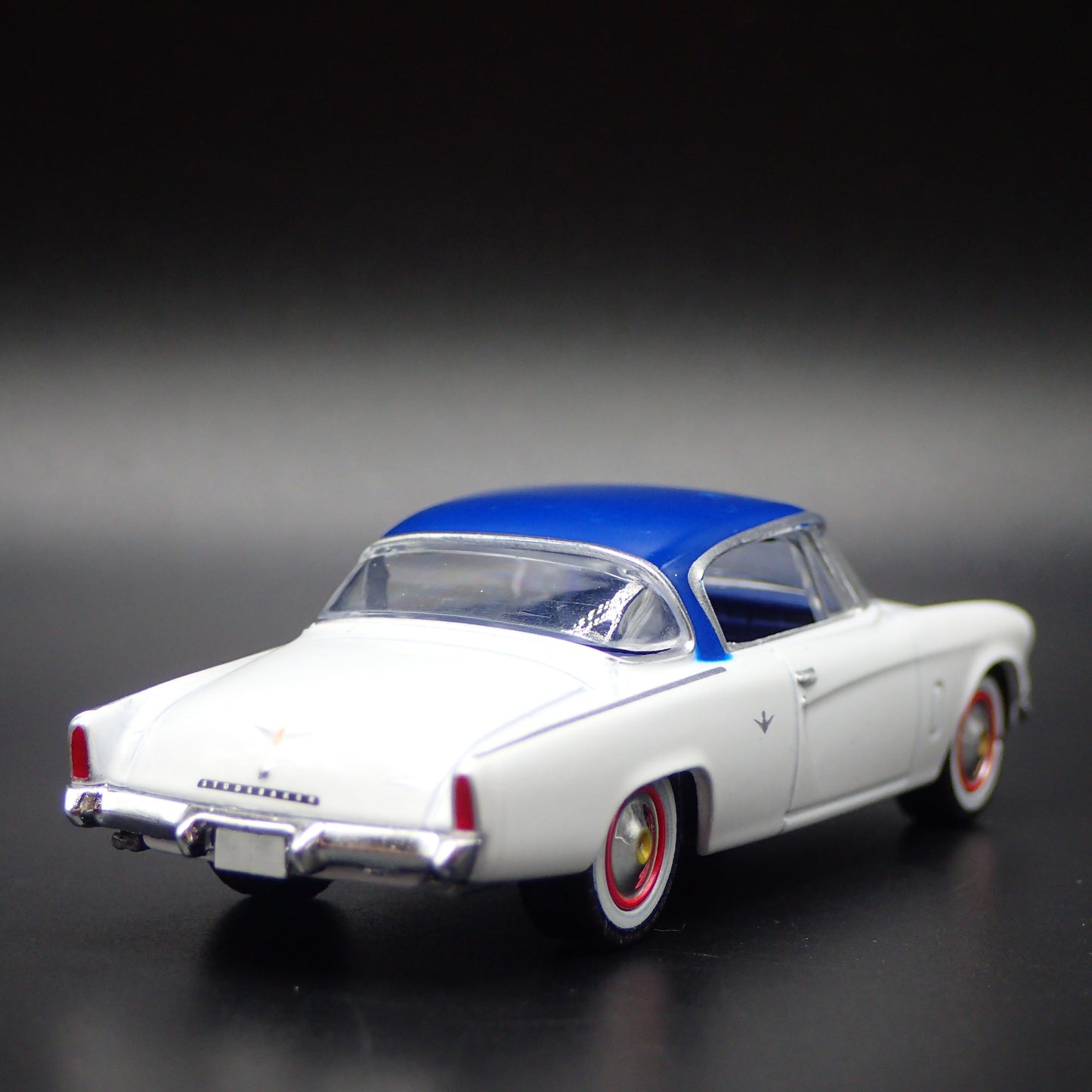 1954 54 STUDEBAKER COMMANDER STARLINER 1:64 SCALE COLLECTIBLE DIECAST MODEL CAR