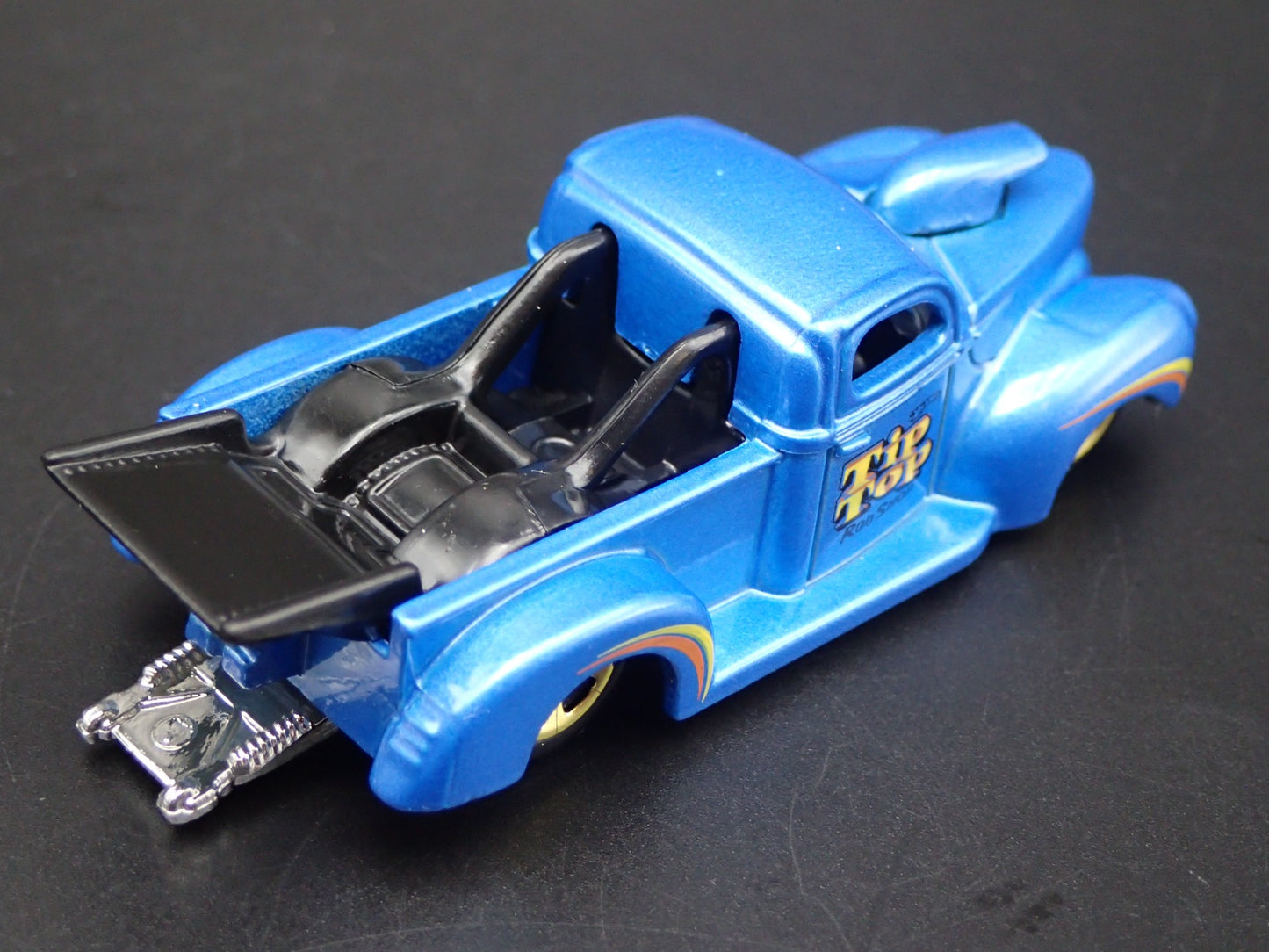 1940 40 FORD PICKUP TRUCK BLUE 1:64 SCALE COLLECTIBLE DIORAMA DIECAST MODEL CAR