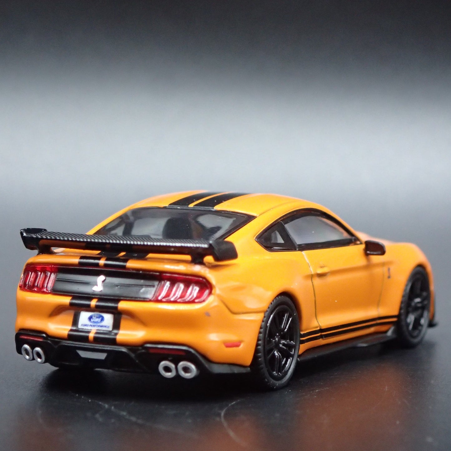 2015-2023 FORD MUSTANG SHELBY GT500 ORANGE 1:64 SCALE DIORAMA DIECAST MODEL CAR
