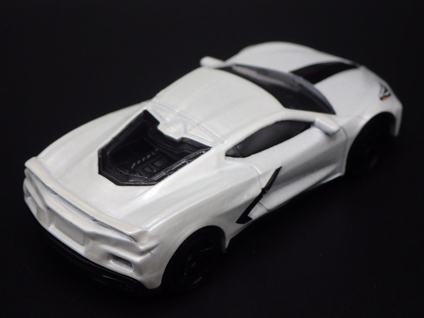 2020-2025 CHEVY CHEVROLET CORVETTE STINGRAY C8 WHIT 1:64 SCALE DIECAST MODEL CAR