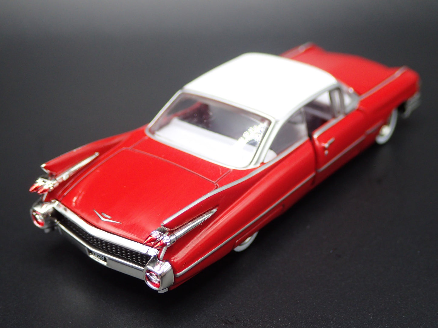 1959 59 CADILLAC SERIES 62 RED 1:64 SCALE COLLECTIBLE DIORAMA DIECAST MODEL CAR