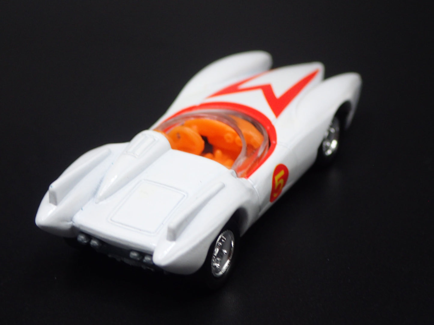 SPEED RACER MACH 5 FIVE WHITE 1/64 SCALE COLLECTIBLE DIORAMA DIECAST MODEL CAR