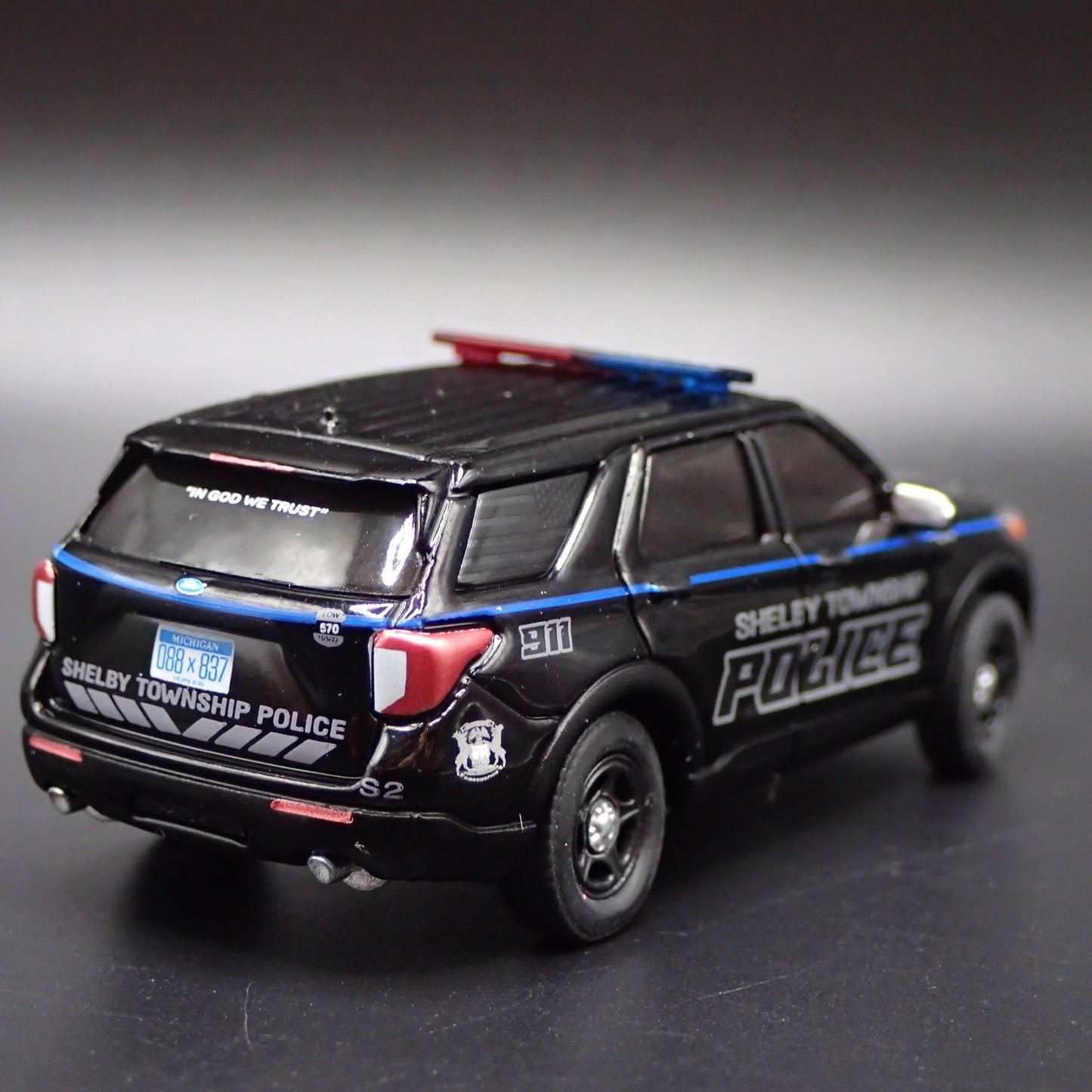 2023 FORD EXPLORER POLICE SHELBY TOWNSHIP MICHIGAN 1:64 SCALE DIECAST MODEL CAR