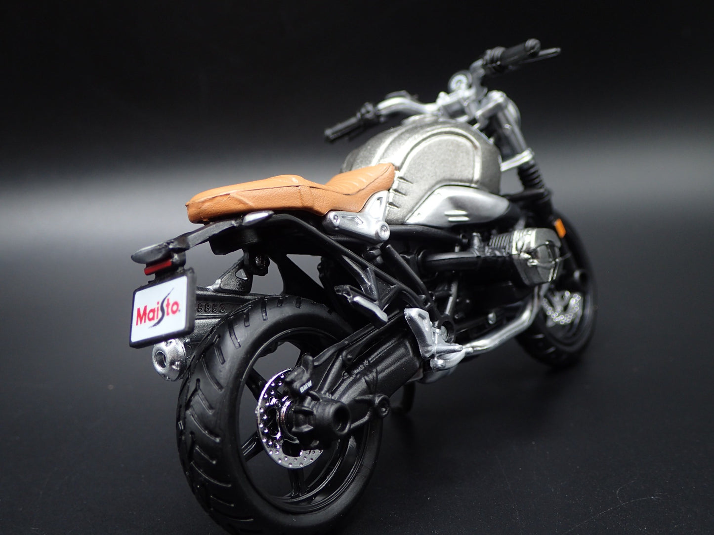 BMW R nineT SCRAMBLER SPORTS BIKE MOTORCYCLE 1/18 SCALE DIECAST MODEL BIKE