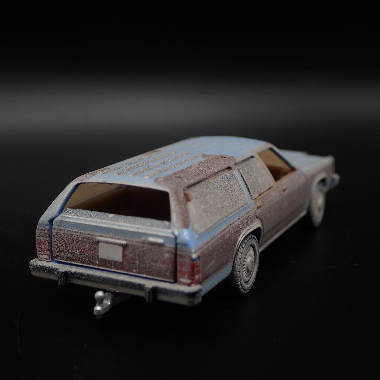 1983 83 MERCURY GRAND MARQUIS COLONY PARK WAGON BARN FIND 1:64 SCALE DIECAST CAR