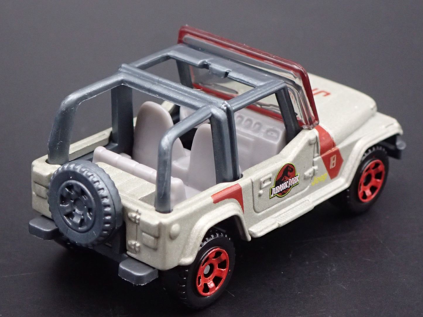 1993 93 JEEP WRANGLER YJ JURASSIC PARK 18 1:64 SCALE DIORAMA DIECAST MODEL CAR