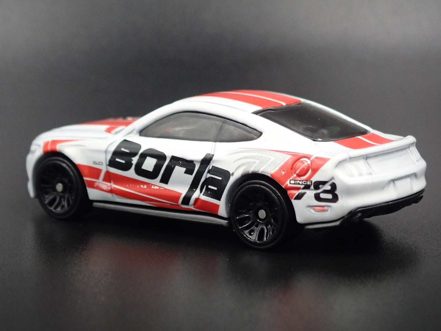 2015-2023 FORD MUSTANG GT BORLA 1:64 SCALE COLLECTIBLE DIORAMA DIECAST MODEL CAR