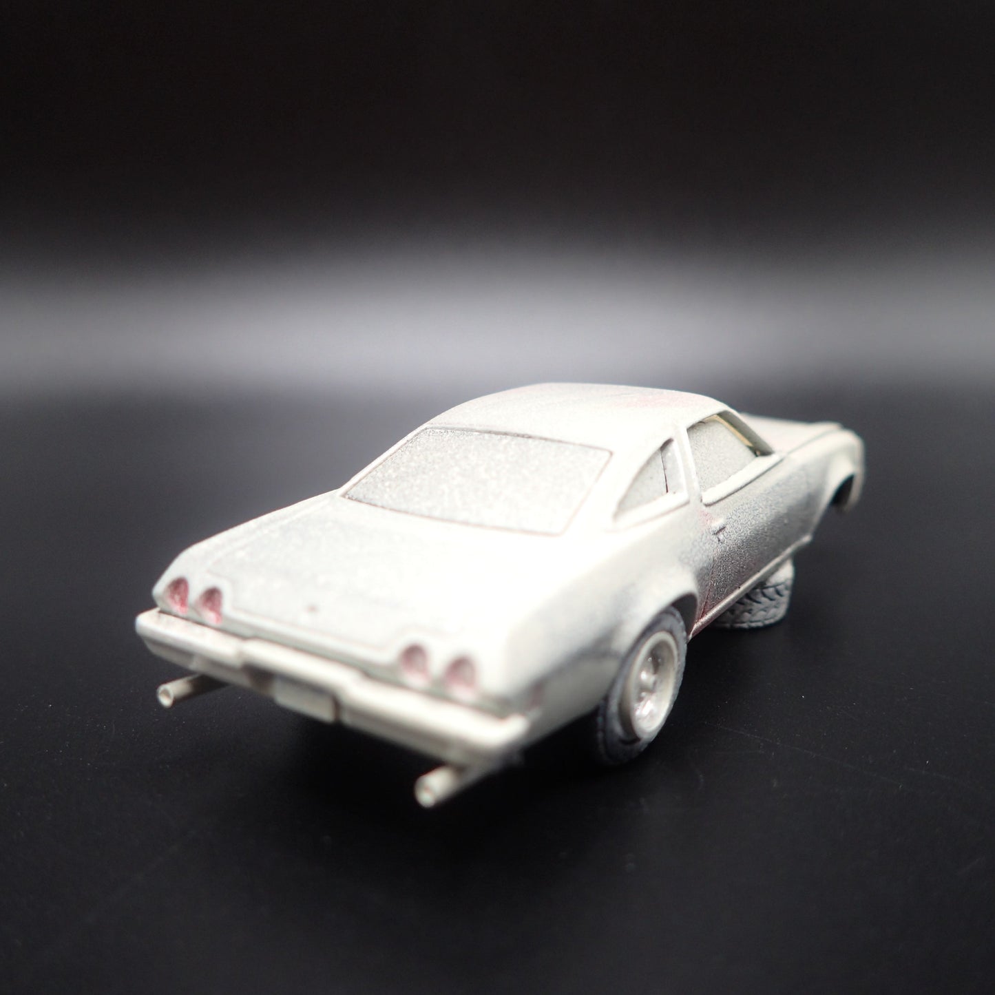 1973 73 CHEVY CHEVROLET CHEVELLE MALIBU BARN FIND 1:64 SCALE DIECAST MODEL CAR