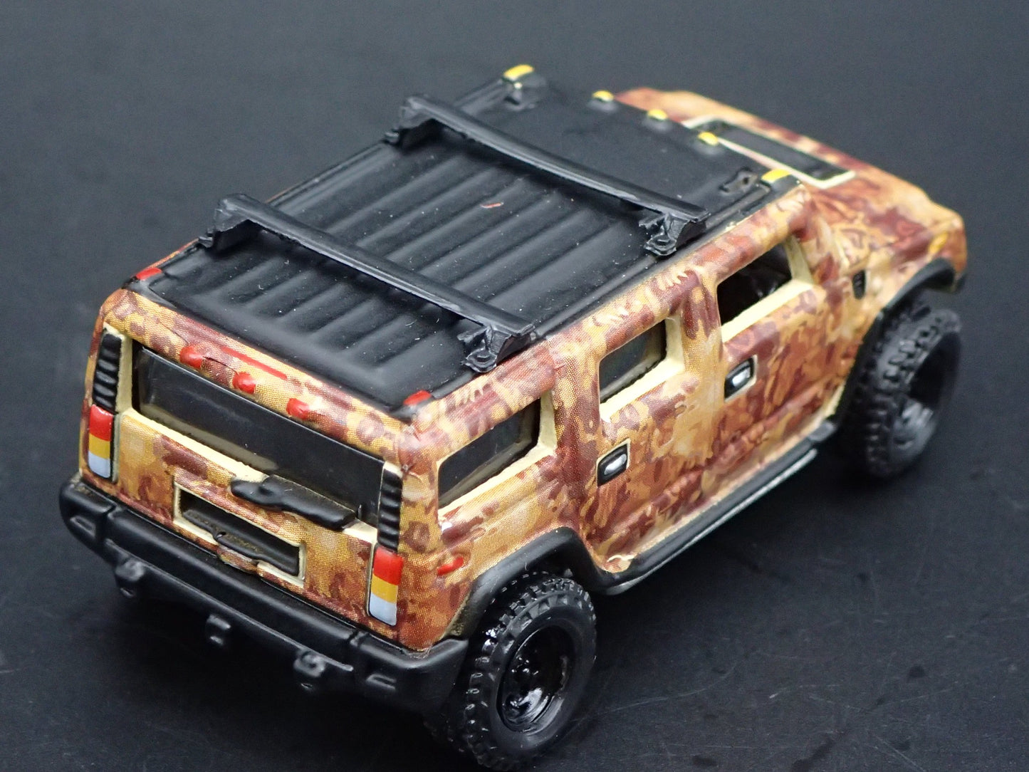 2003-2009 HUMMER H2 SUV BROWN 1:64 SCALE COLLECTIBLE DIORAMA DIECAST MODEL CAR