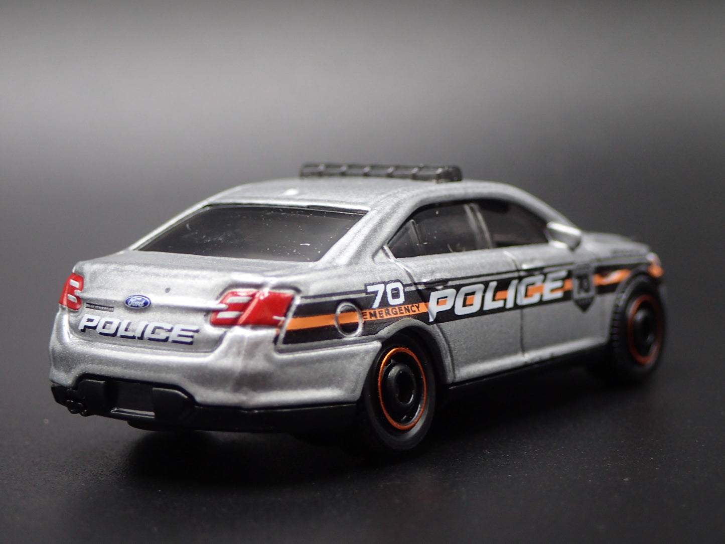 FORD POLICE INTERCEPTOR SSP SILVER 1/64 MB SCALE COLLECTIBLE DIECAST MODEL CAR