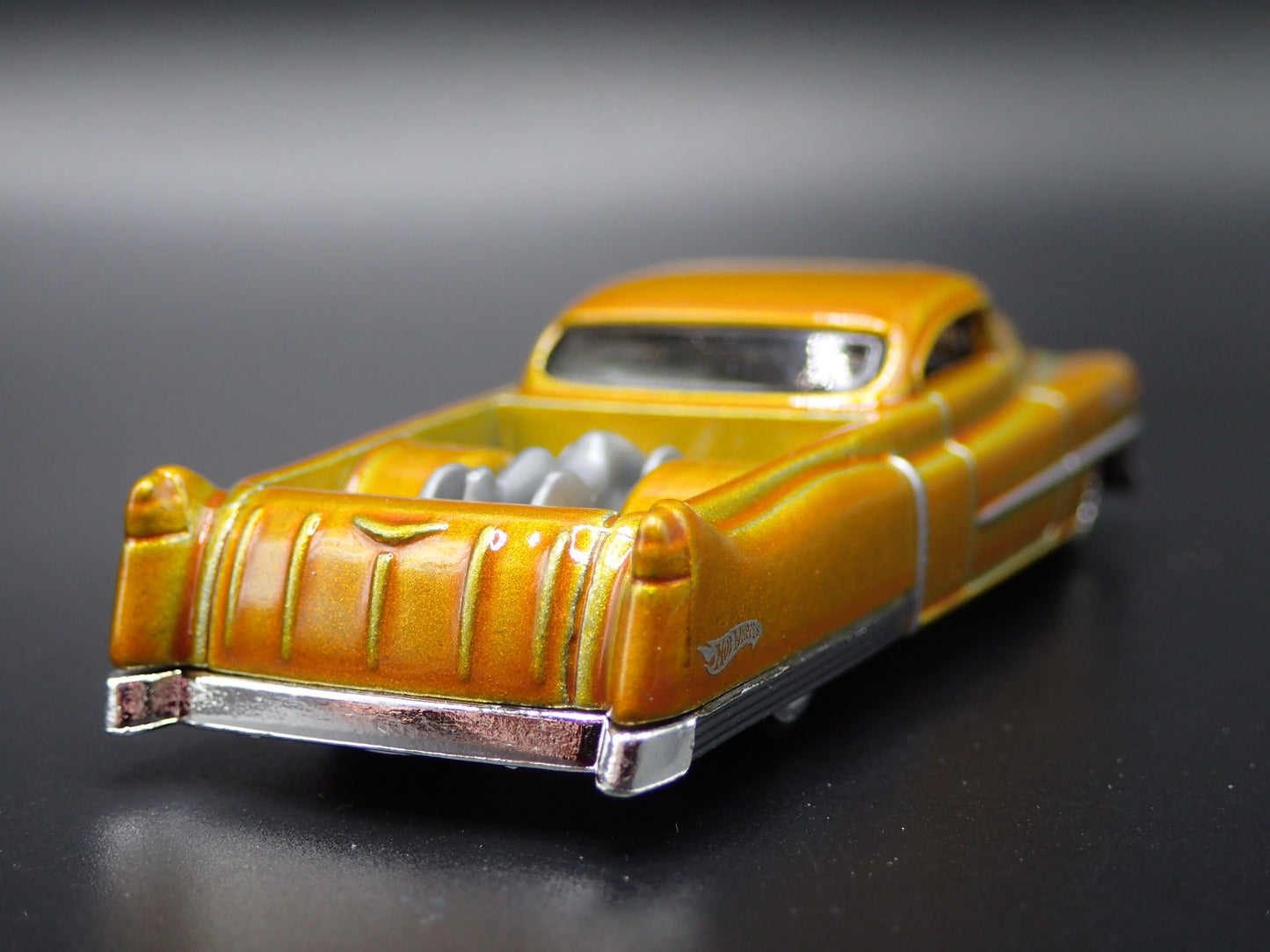 1953 53 CADILLAC CADDY CUSTOM TRUCK GOLD 1:64 SCALE DIORAMA DIECAST MODEL CAR