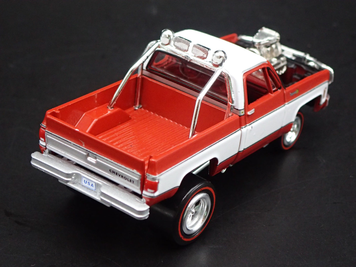 1973 CHEVY CHEVROLET PICKUP TRUCK ZINGER SQUAREBODY 1:64 SCALE DIECAST MODEL CAR