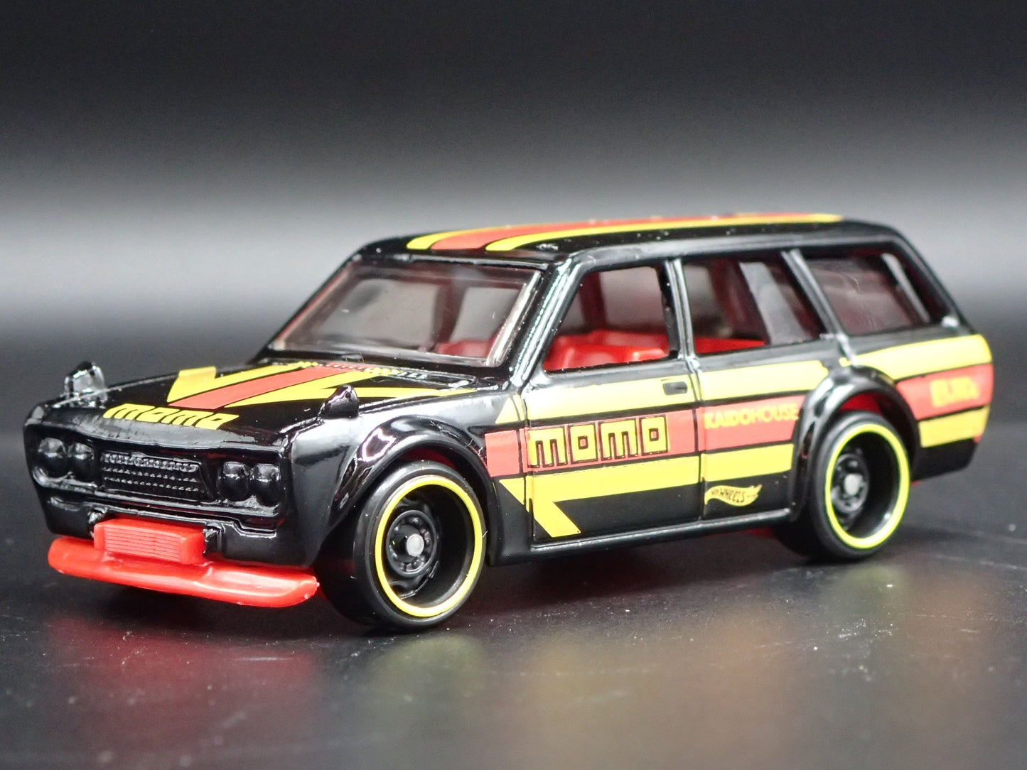 1968-1973 DATSUN 510 STATION WAGON MOMO 1:64 SCALE COLLECTIBLE DIECAST MODEL CAR