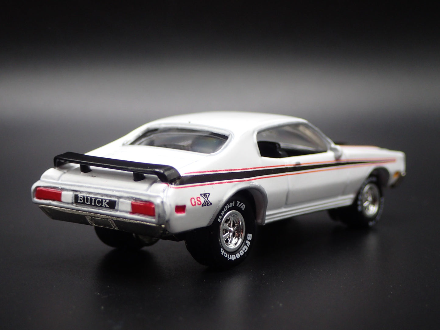 1970 70 BUICK GSX MUSCLE CAR WHITE 1:64 SCALE COLLECTIBLE DIECAST MODEL CAR