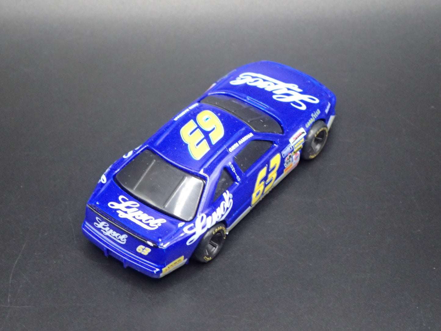 1995 95 PONTIAC GRAND PRIX 63 CURTIS MARKHAM NASCAR 1:64 SCALE DIECAST MODEL CAR