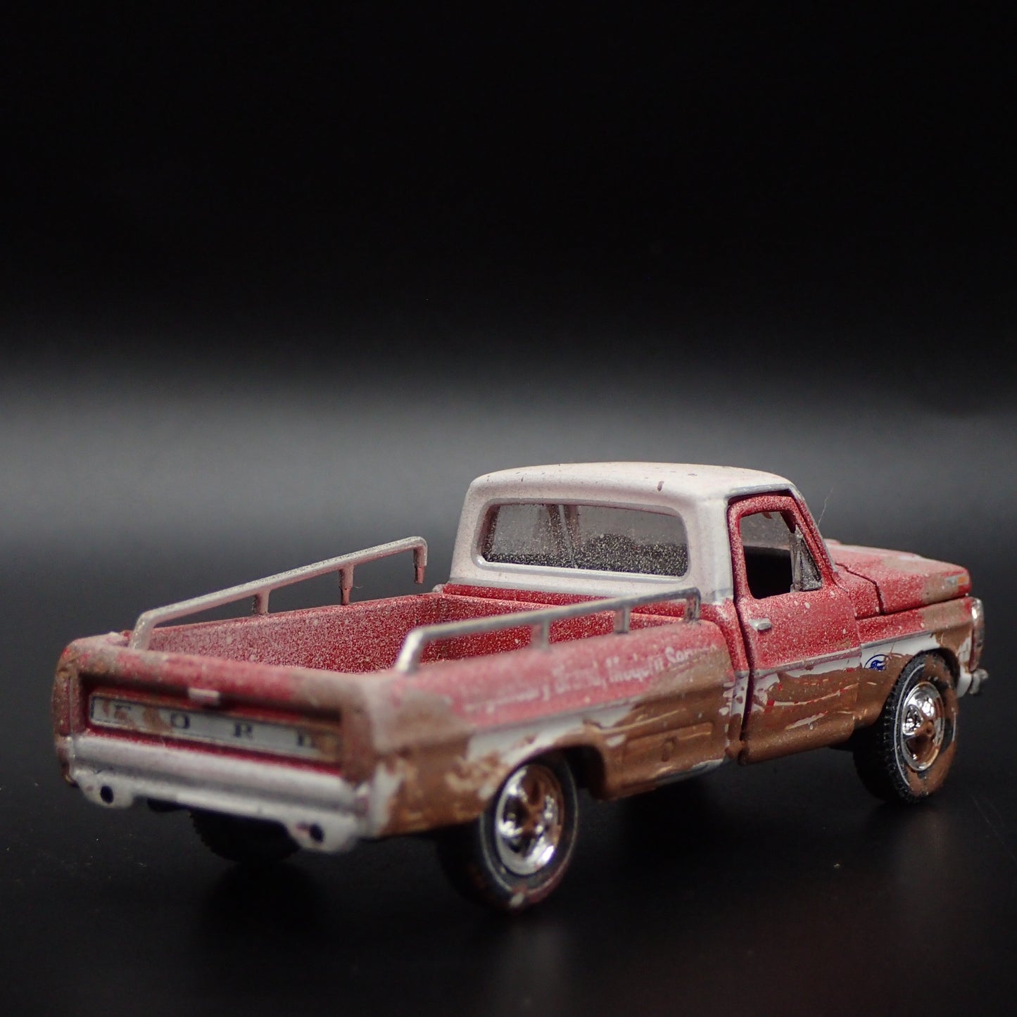 1969 69 FORD F100 RANGER PICKUP TRUCK CRANE CAMS BARN FND 1:64 DIECAST MODEL CAR