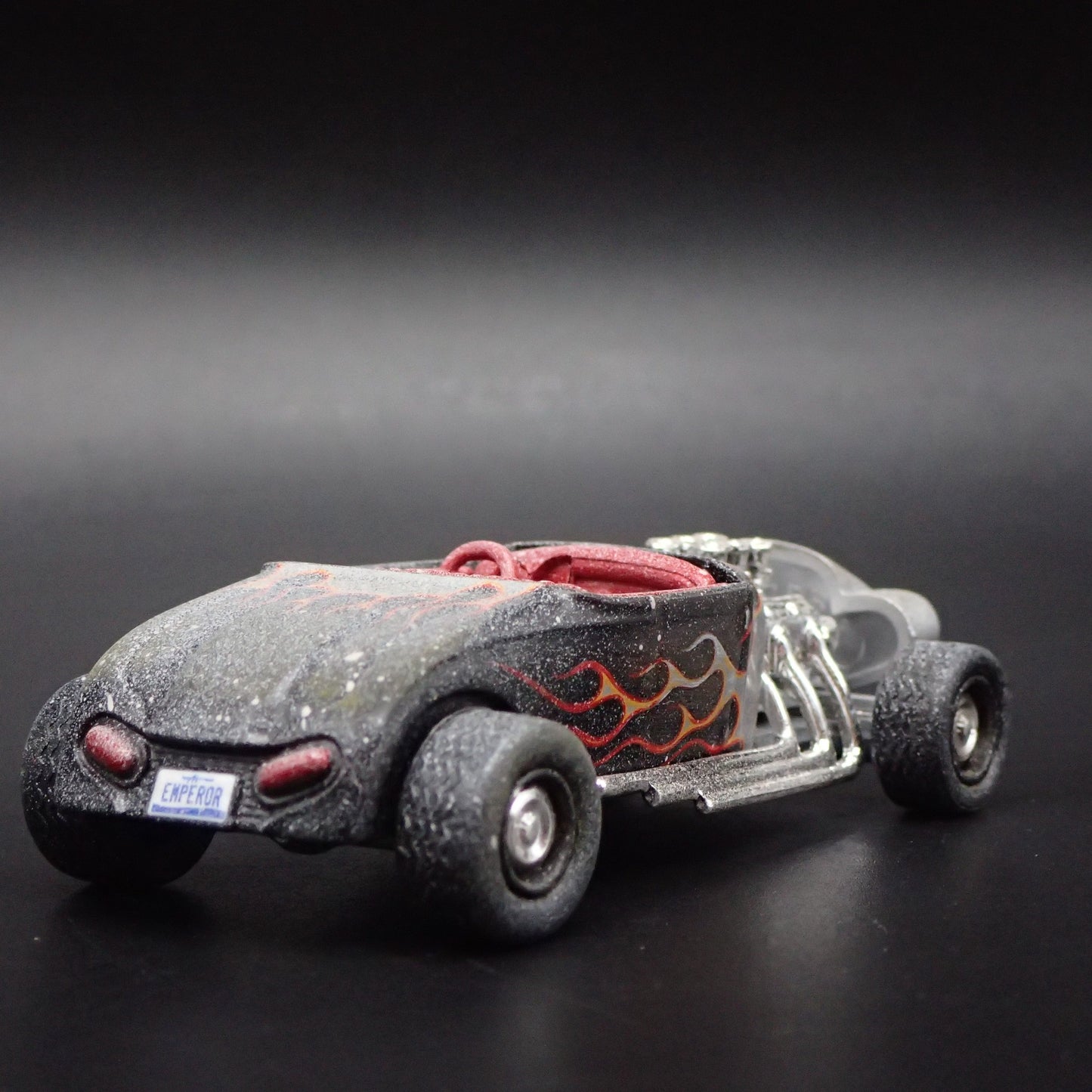 1929 FORD MODEL A KUSTUM ROADSTER BARRIS EMPEROR BARN FIND1:64 DIECAST MODEL CAR