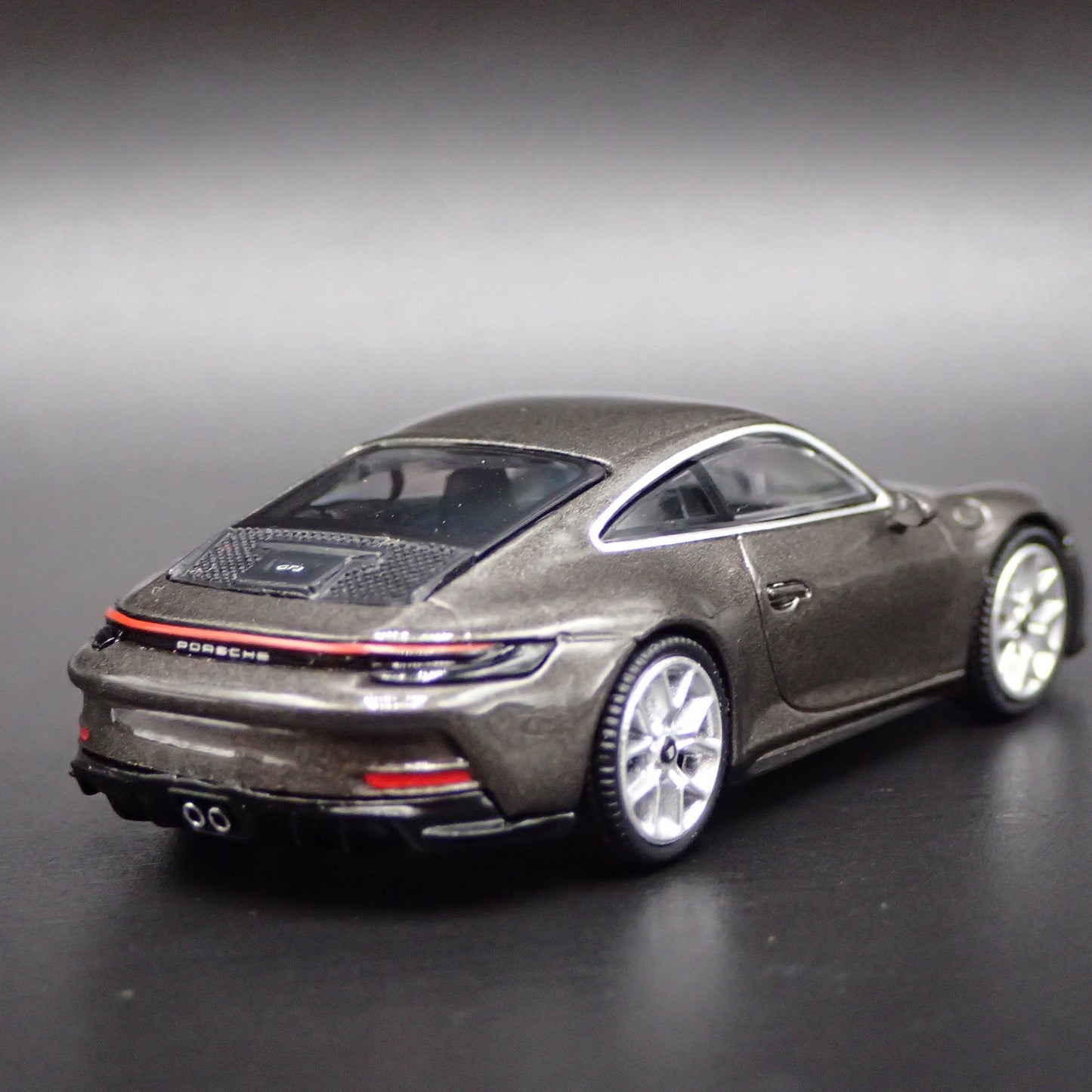 2018-2025 PORSCHE 911 GT3 TOURING 992 GRAY 1:64 SCALE DIORAMA DIECAST MODEL CAR