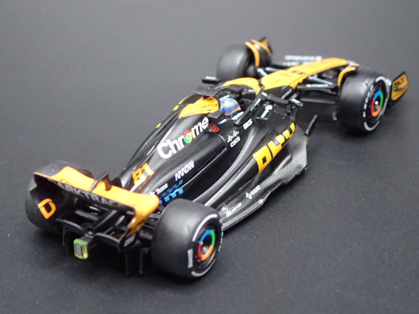 MCLAREN MCL60 #81 OSCAR PIASTRI 2023 F1 JAPANESE GP 1:64 SCALE DIECAST MODEL CAR
