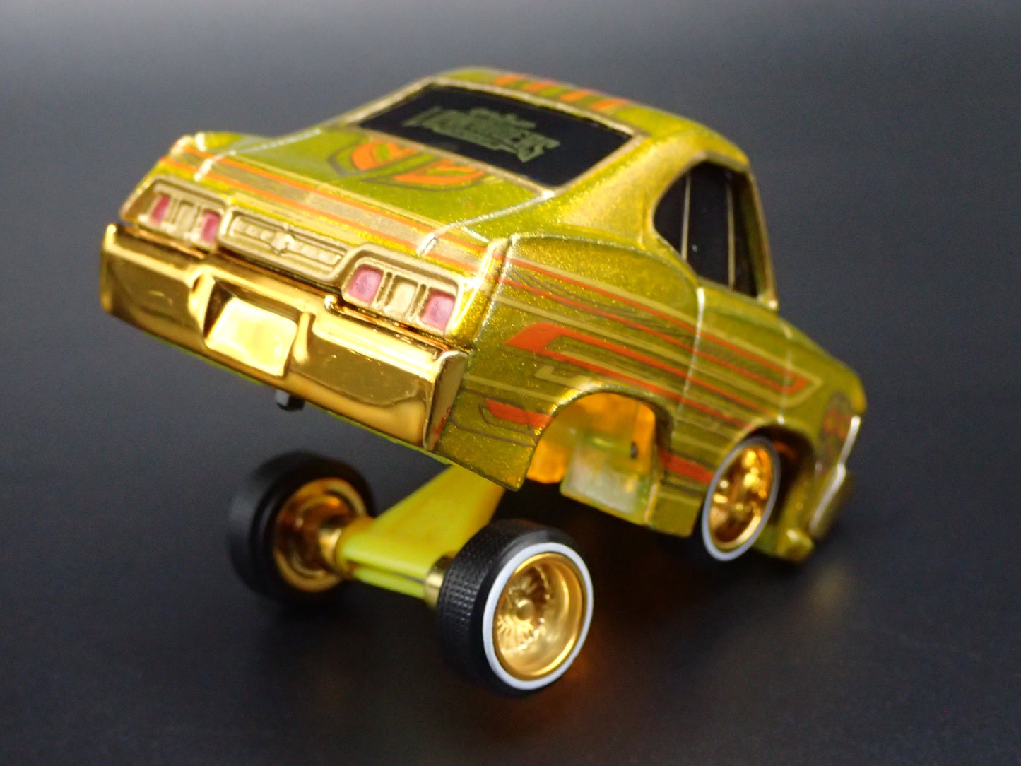 1967 67 CHEVY CHEVROLET IMPALA SS TUNED LOWRIDER 1:64 SCALE DIECAST MODEL CAR