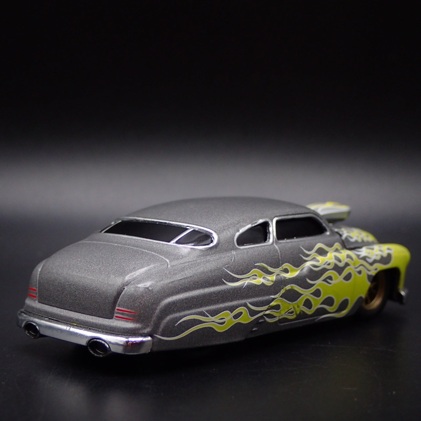 1949 49 MERCURY COUPE CHOPPED 1:64 SCALE COLLECTIBLE DIORAMA DIECAST MODEL CAR