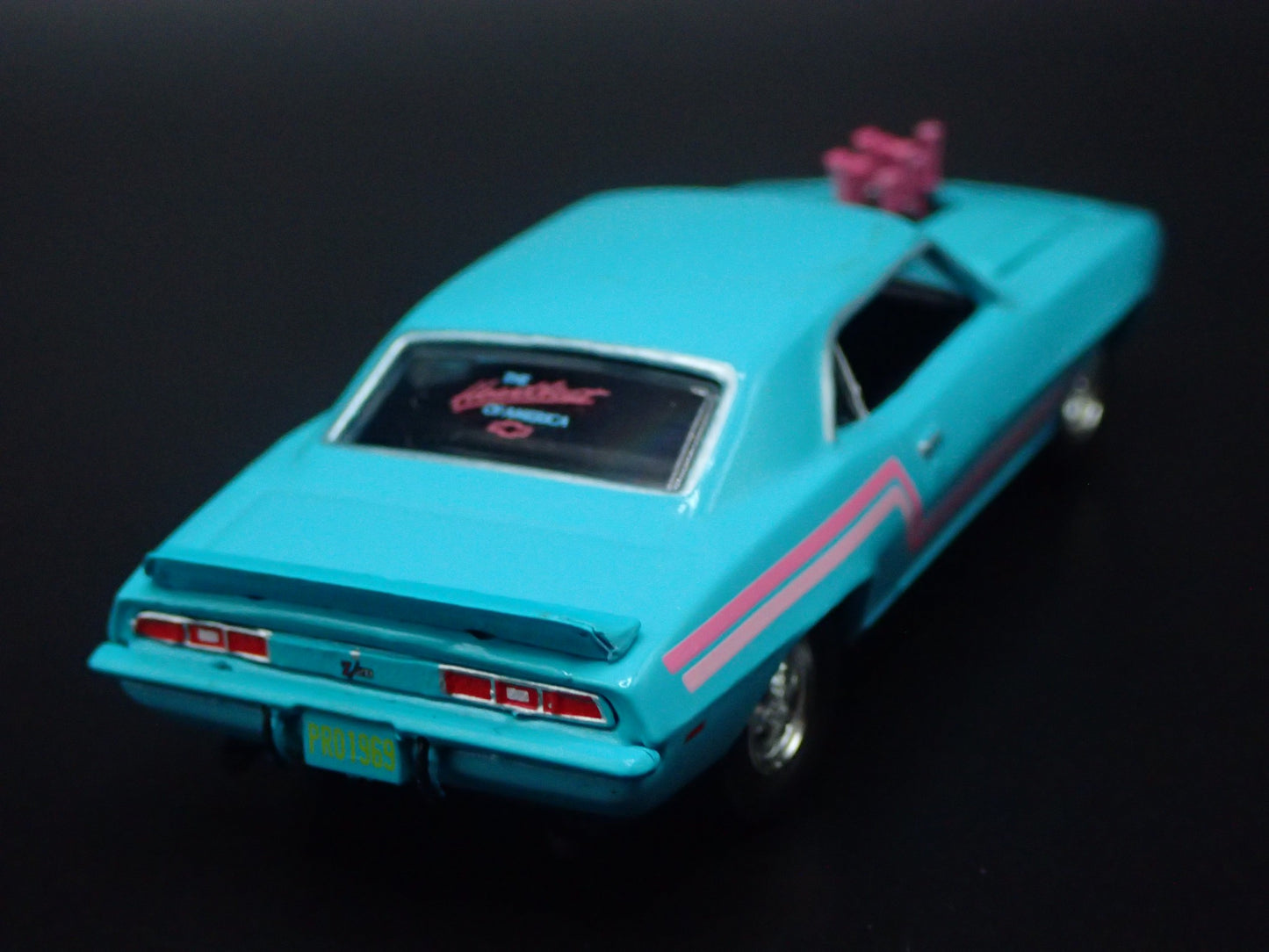 1969 69 CHEVY CHEVROLET CAMARO Z/28 TEAL 1:64 SCALE DIORAMA DIECAST MODEL CAR
