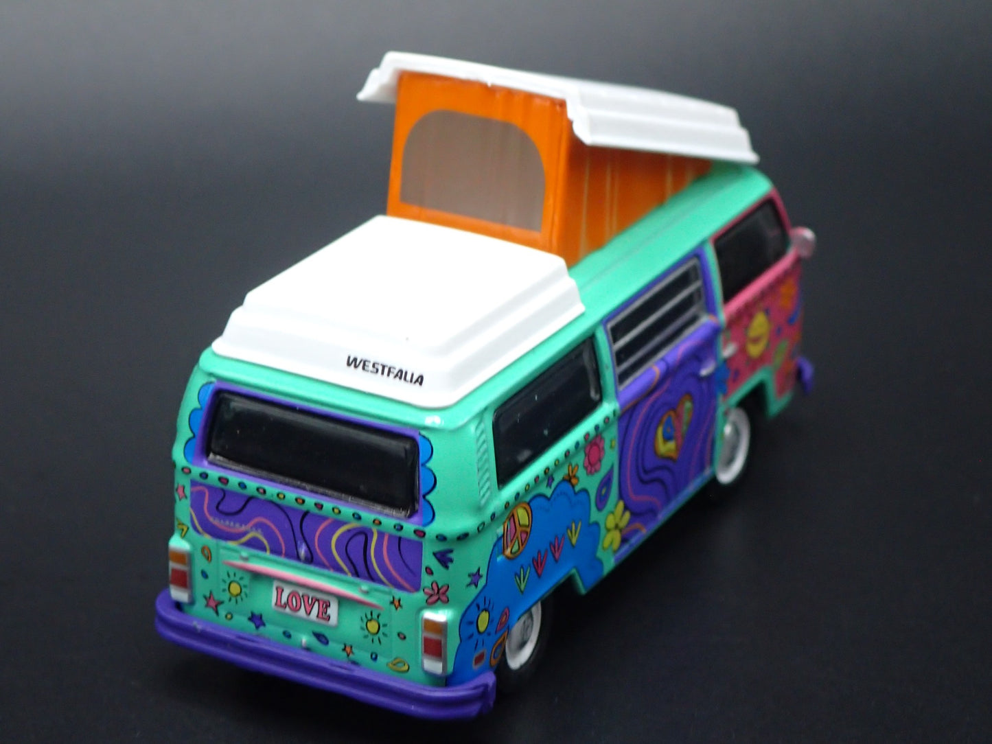 1967-1979 VW VOLKSWAGEN TYPE 2 WESTFALIA CAMPMOBILE HIPPY 1/64 DIECAST MODEL CAR