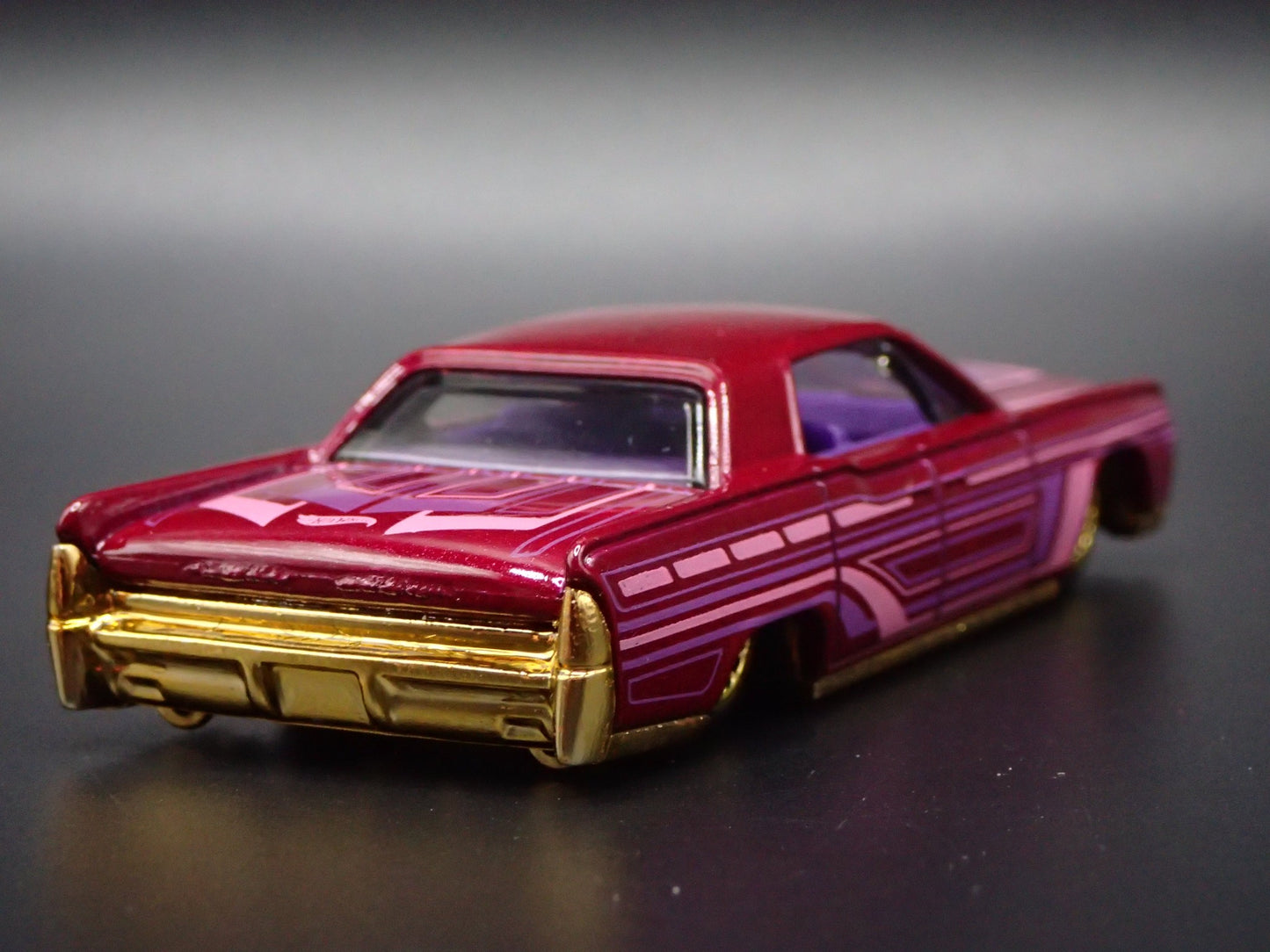 1964 64 LINCOLN CONTINENTAL 1:64 SCALE COLLECTIBLE DIORAMA DIECAST MODEL CAR