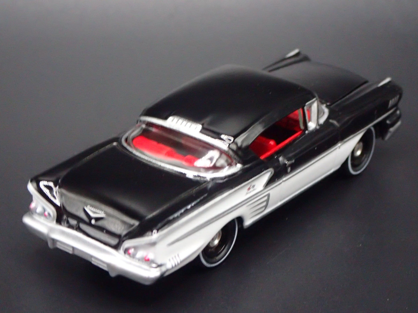 1958 58 CHEVY CHEVROLET IMPALA 1:64 SCALE COLLECTIBLE DIORAMA DIECAST MODEL CAR