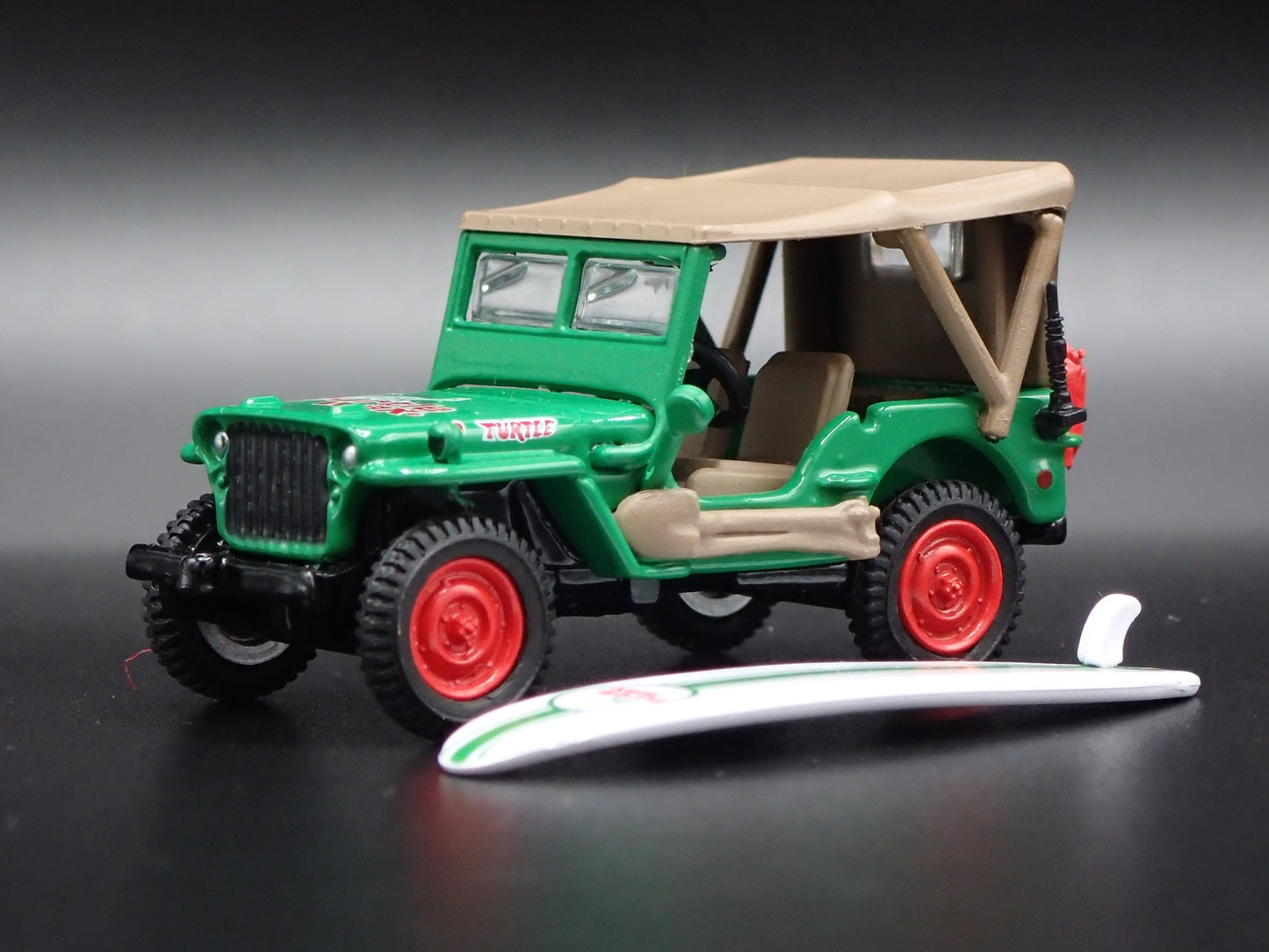 1941-1945 JEEP MB WILLYS USA TURTLE WAX 1:64 SCALE DIORAMA DIECAST MODEL CAR