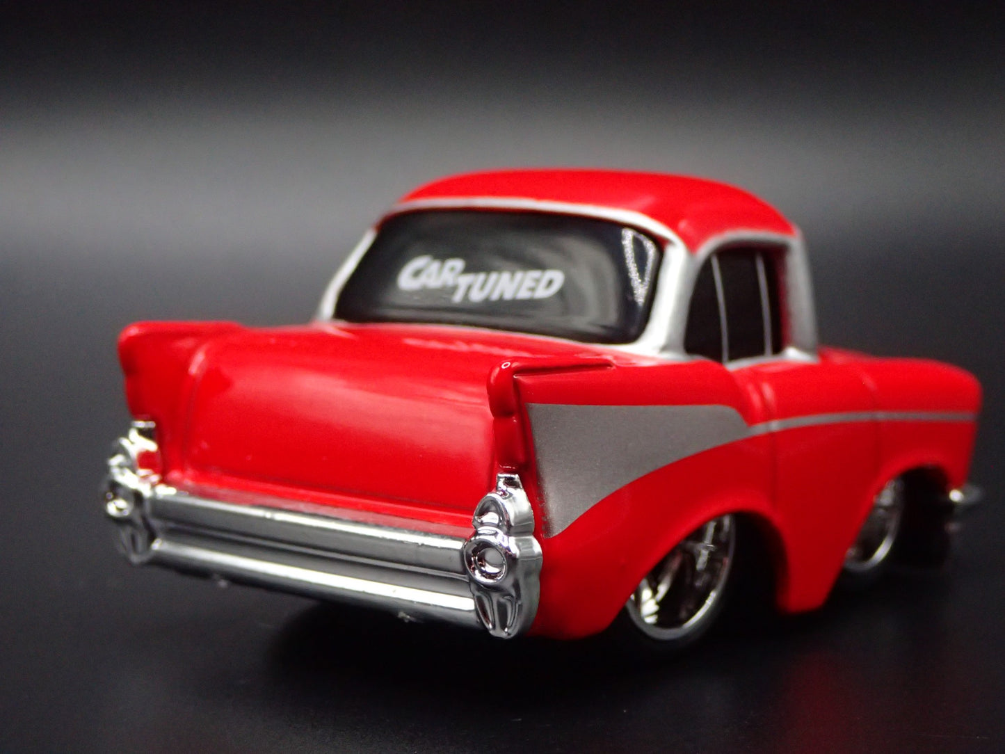 1957 57 CHEVY CHEVROLET BEL AIR TUNED RED 1:64 SCALE DIORAMA DIECAST MODEL CAR