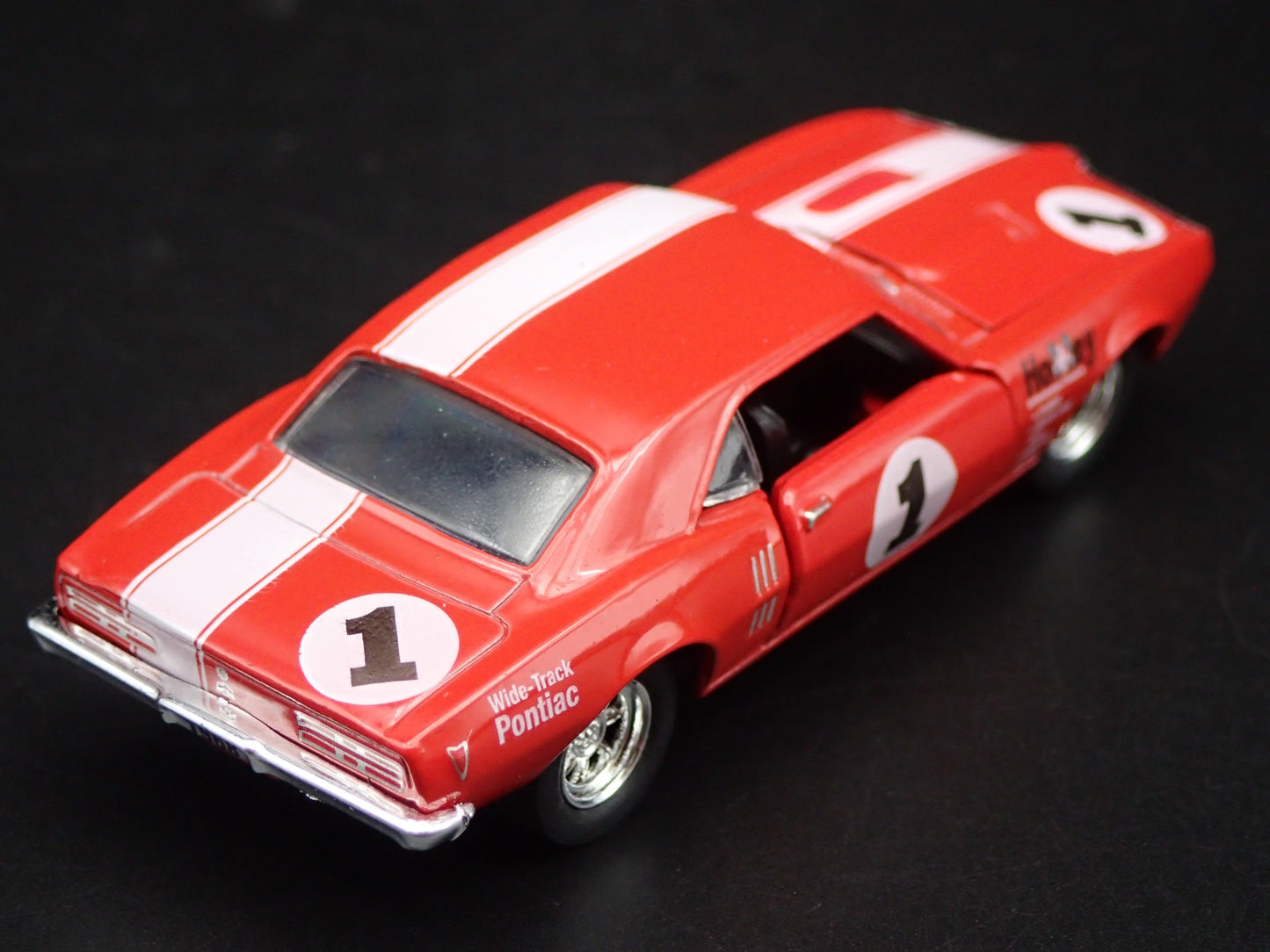 1968 68 PONTIAC FIREBIRD 400 HO HOLLEY RED 1/64 SCALE DIORAMA DIECAST MODEL CAR