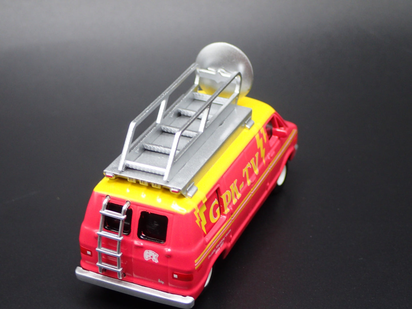 1976 DODGE B100 VAN GARBAGE PAIL KIDS GPK TV TRUCK 1:64 SCALE DIECAST MODEL CAR