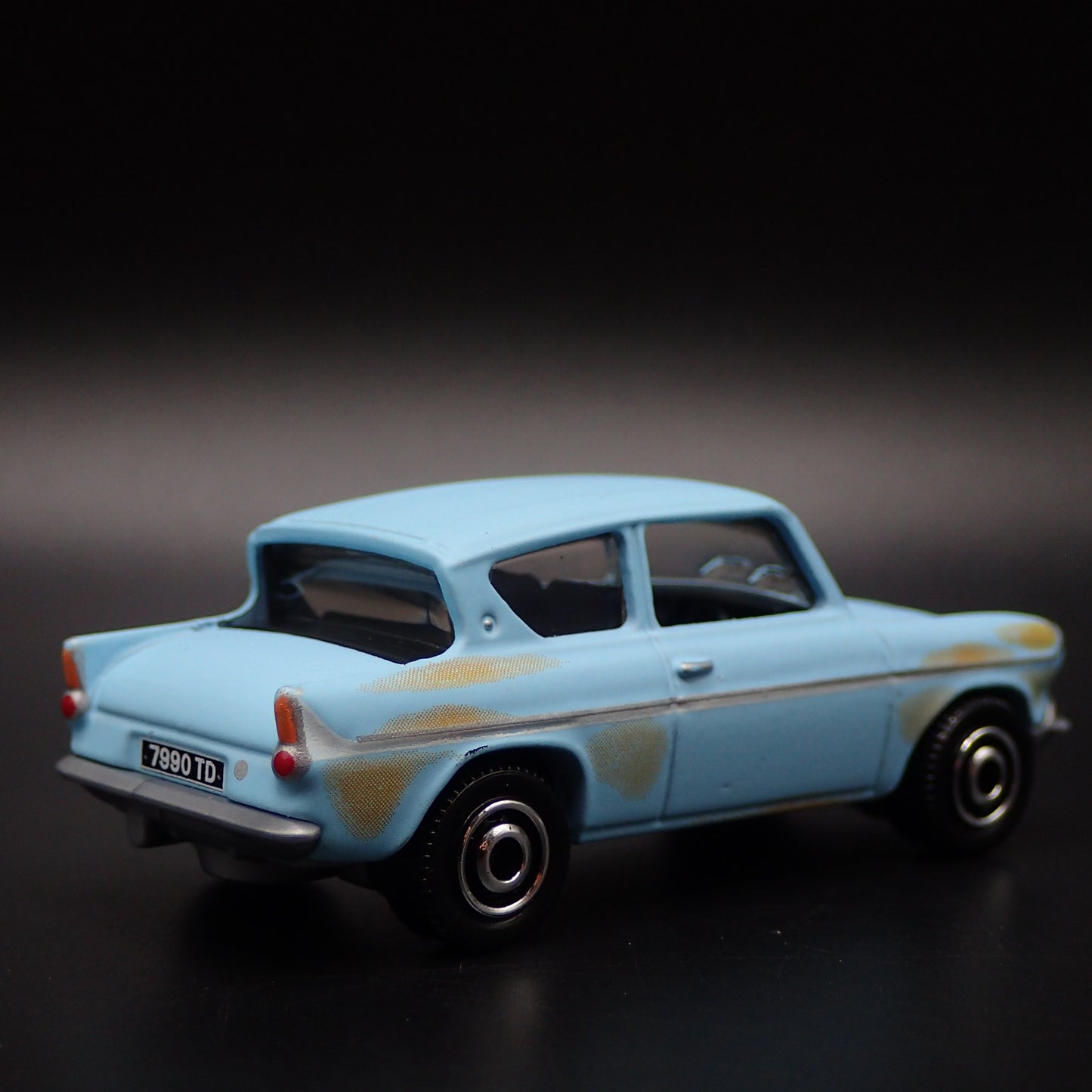 1959-1968 FORD ANGLIA 150E DELUXE RARE 1:64 SCALE DIORAMA DIECAST MODEL CAR