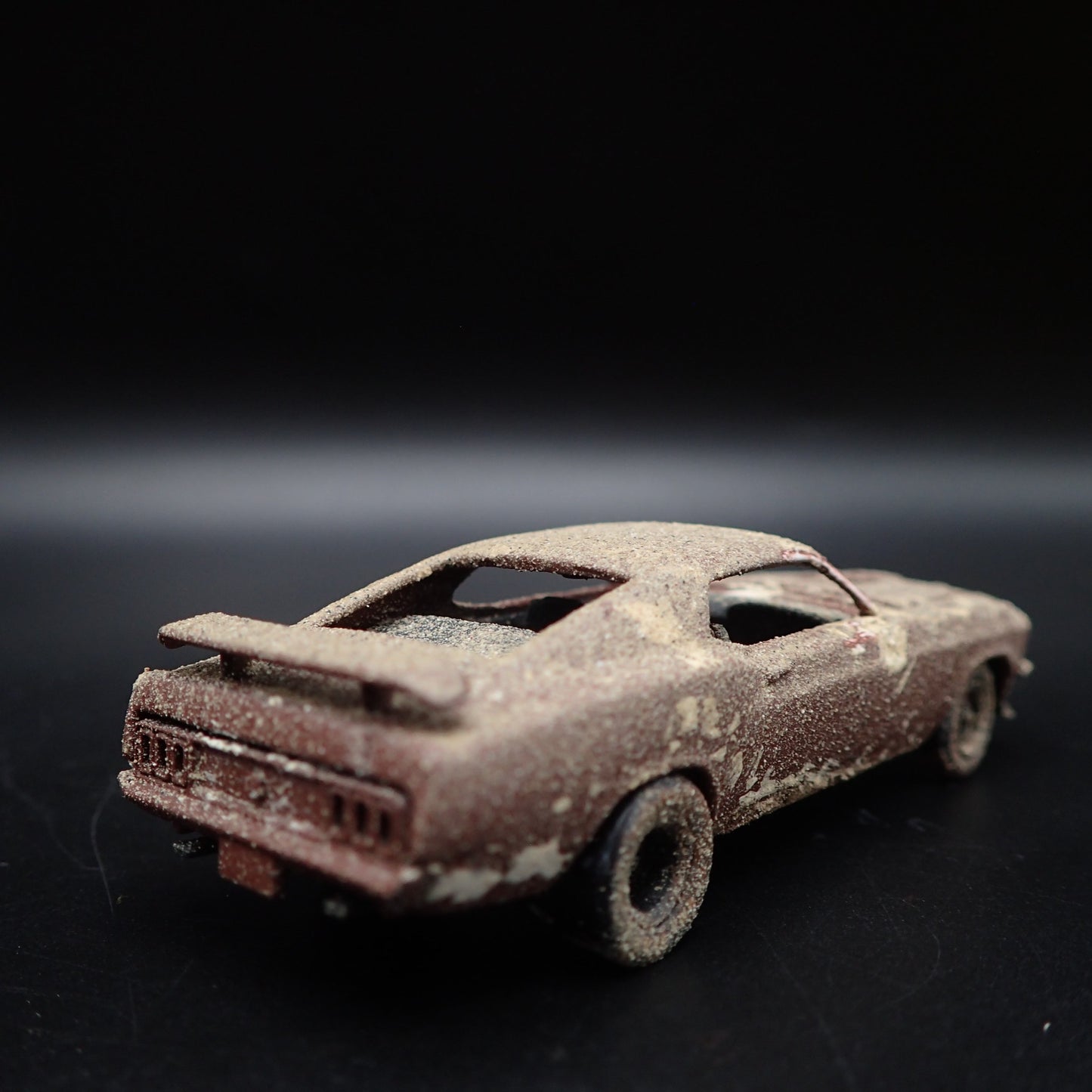 1970 70 FORD MUSTANG FASTBACK BARN FIND 1/64 SCALE DIORAMA DIECAST MODEL CAR