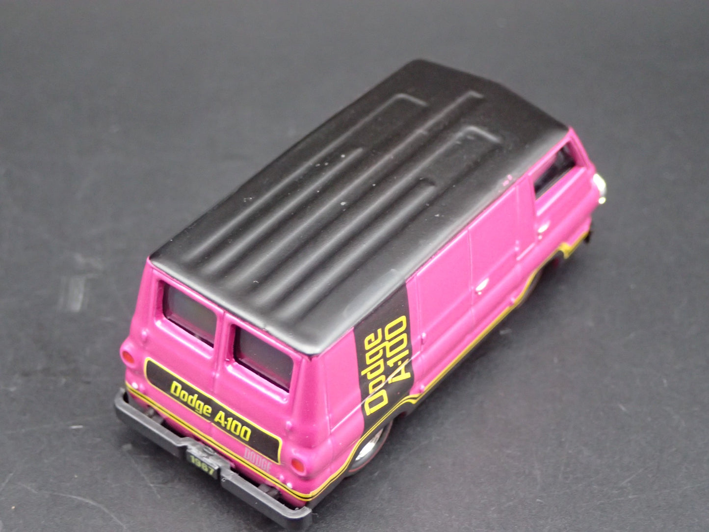 1967 67 DODGE A100 PANEL VAN 1/64 SCALE COLLECTIBLE DIORAMA DIECAST MODEL CAR