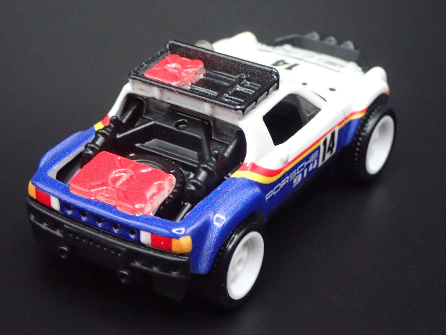 1969-1976 PORSCHE 914 SAFARI 1:64 SCALE COLLECTIBLE DIORAMA DIECAST MODEL CAR